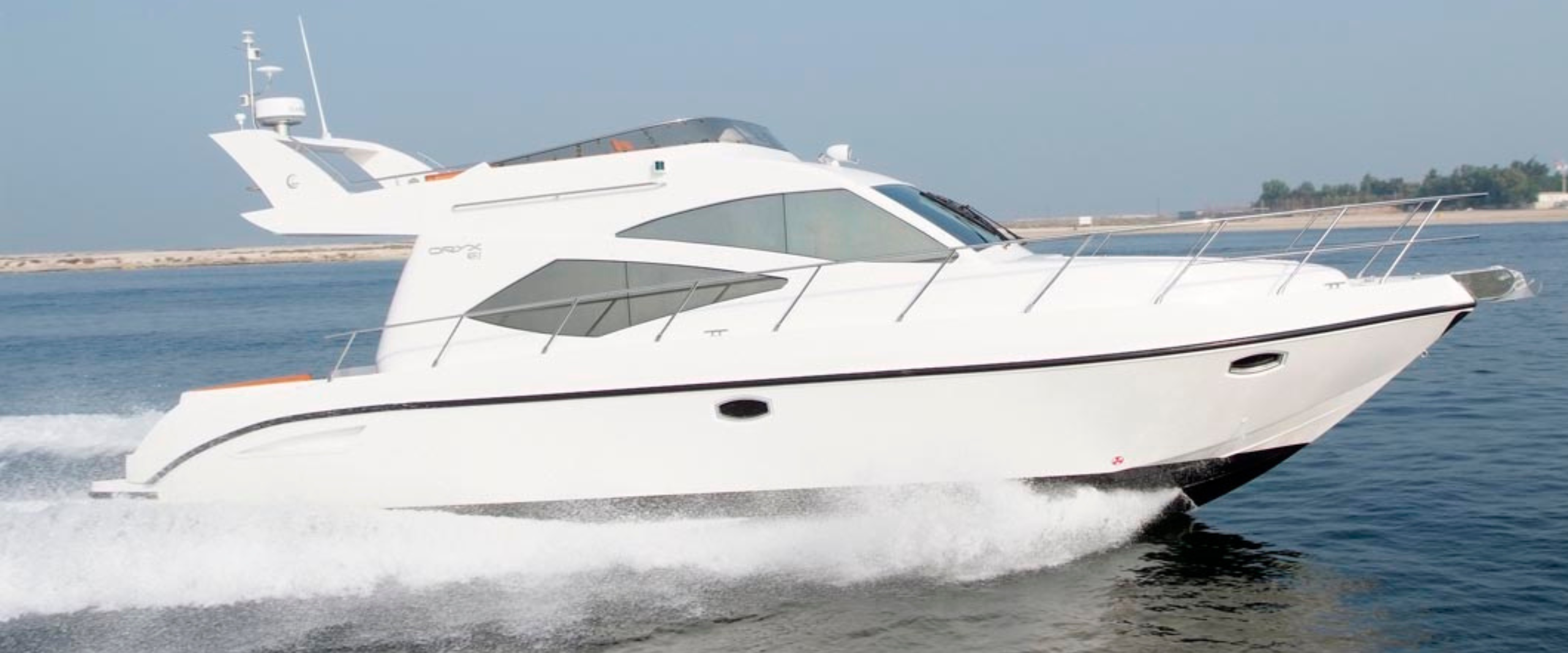 Wilks Innovative Fendering - Oryx 40 Flybridge